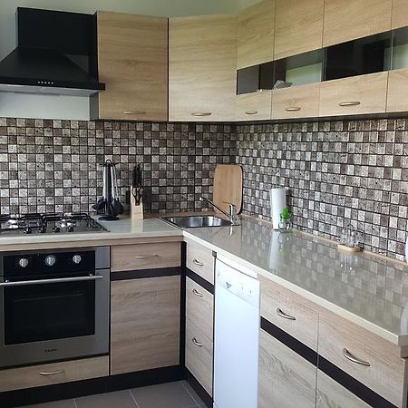 L.E.C. Travel Apartments Вентспилс Экстерьер фото