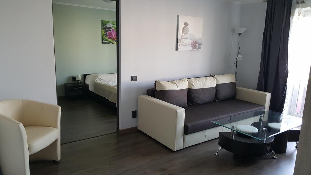 L.E.C. Travel Apartments Вентспилс Экстерьер фото